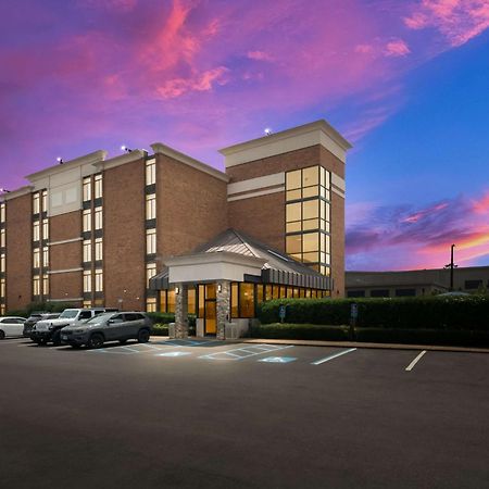 Best Western Hampton Coliseum Inn Экстерьер фото