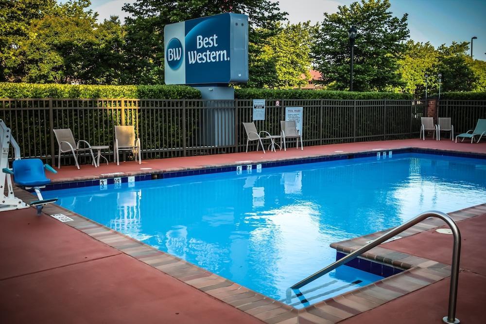 Best Western Hampton Coliseum Inn Экстерьер фото