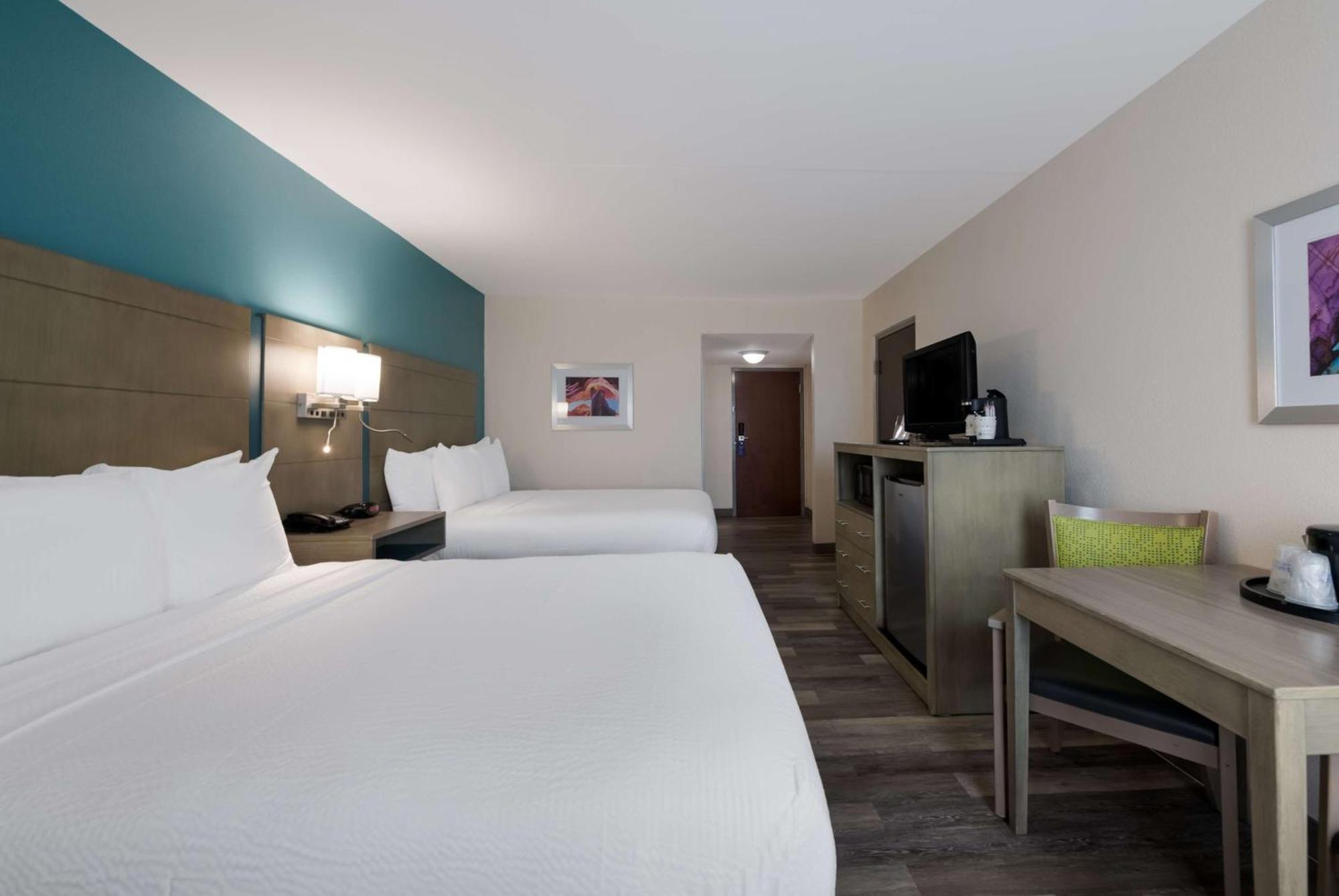 Best Western Hampton Coliseum Inn Экстерьер фото