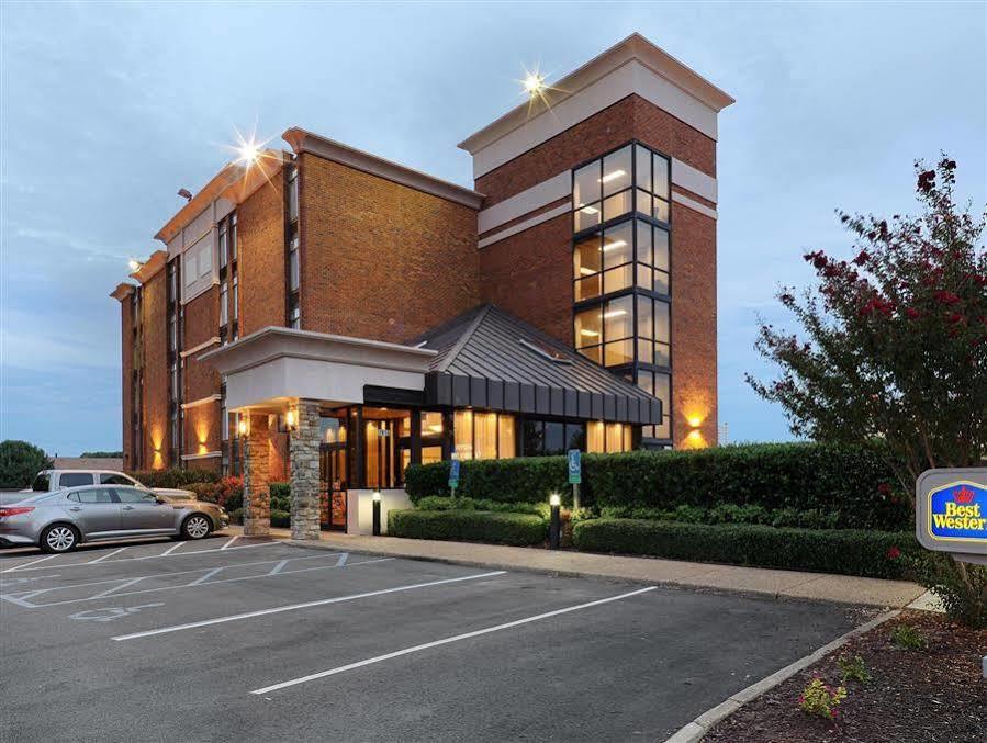Best Western Hampton Coliseum Inn Экстерьер фото